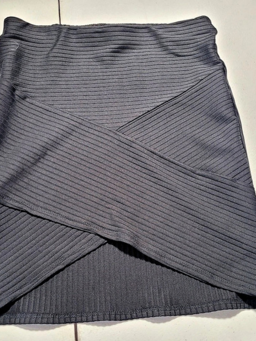 H&M Divided Crossover Ribbed Mini Skirt Wrap Mini Skirt Gray Size Small